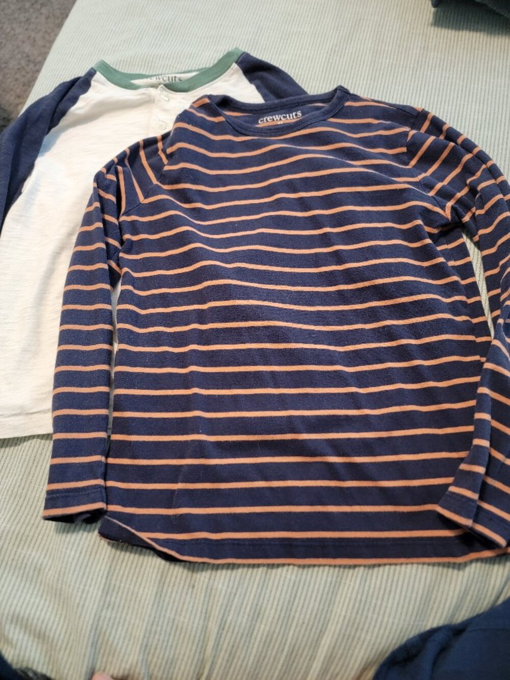 2 crewcuts long sleeved tees